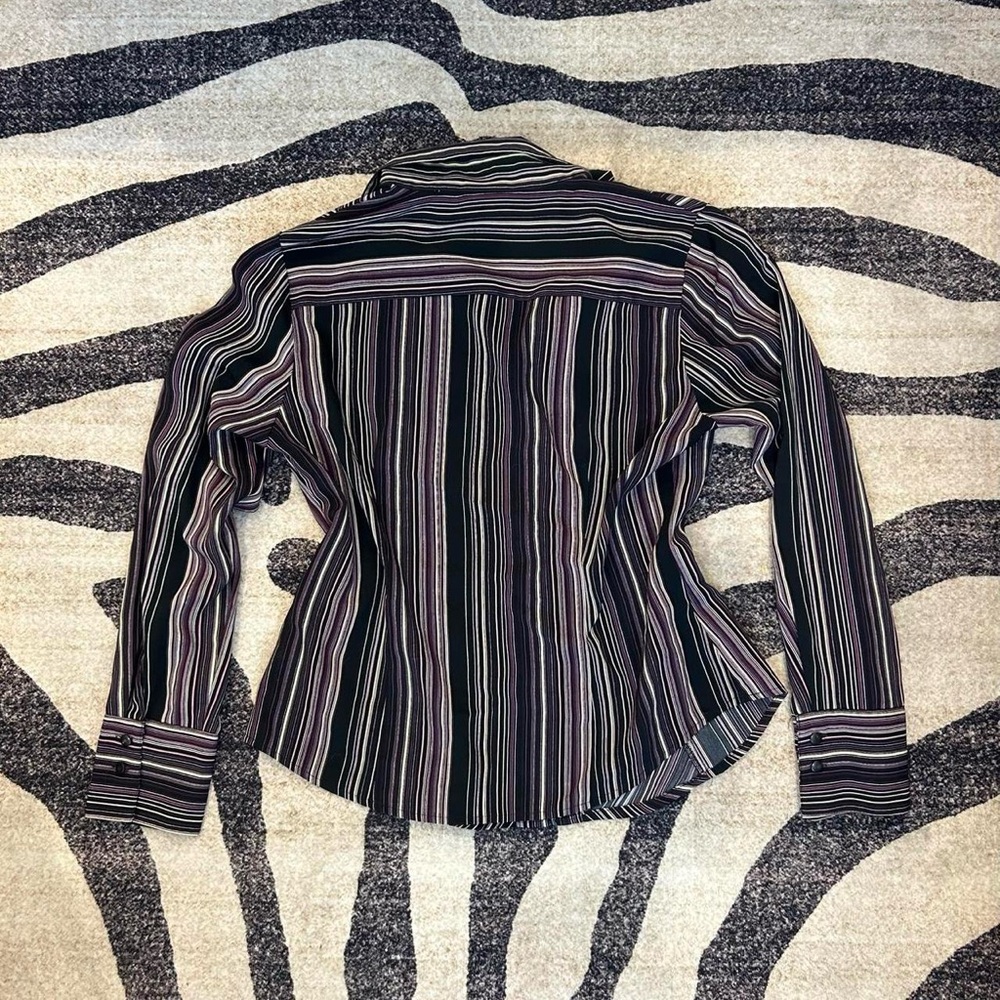 chic button up - Picture 5 of 5